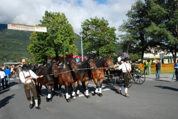 Umzug beim XV. Käsefestival in Kötschach-Mauthen