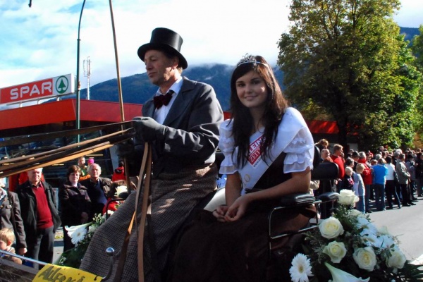 Umzug beim XV. Käsefestival in Kötschach-Mauthen